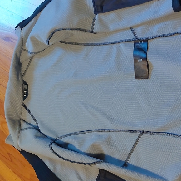 Black Under Armour Infrared Jacket - Picture 9 of 9